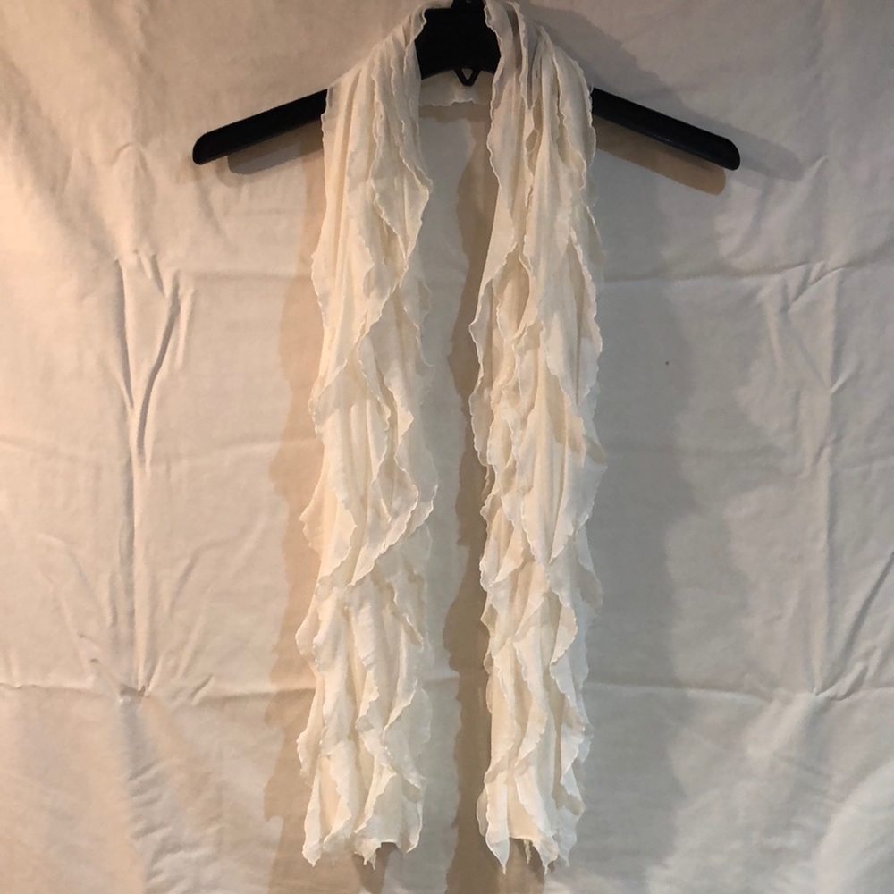 🧣Bundle 3 scarves and save! Creamy white scarf